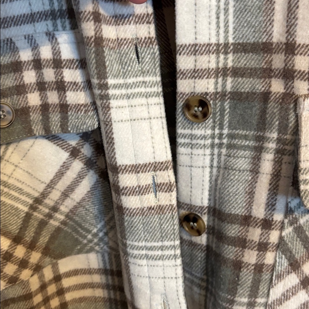 Butter Melon Cropped, Flannel Shacket Jacket Size Large Never Worn View 4